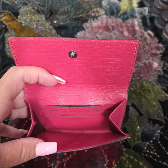 Gucci Beige Wallet with - Picture 12 of 14